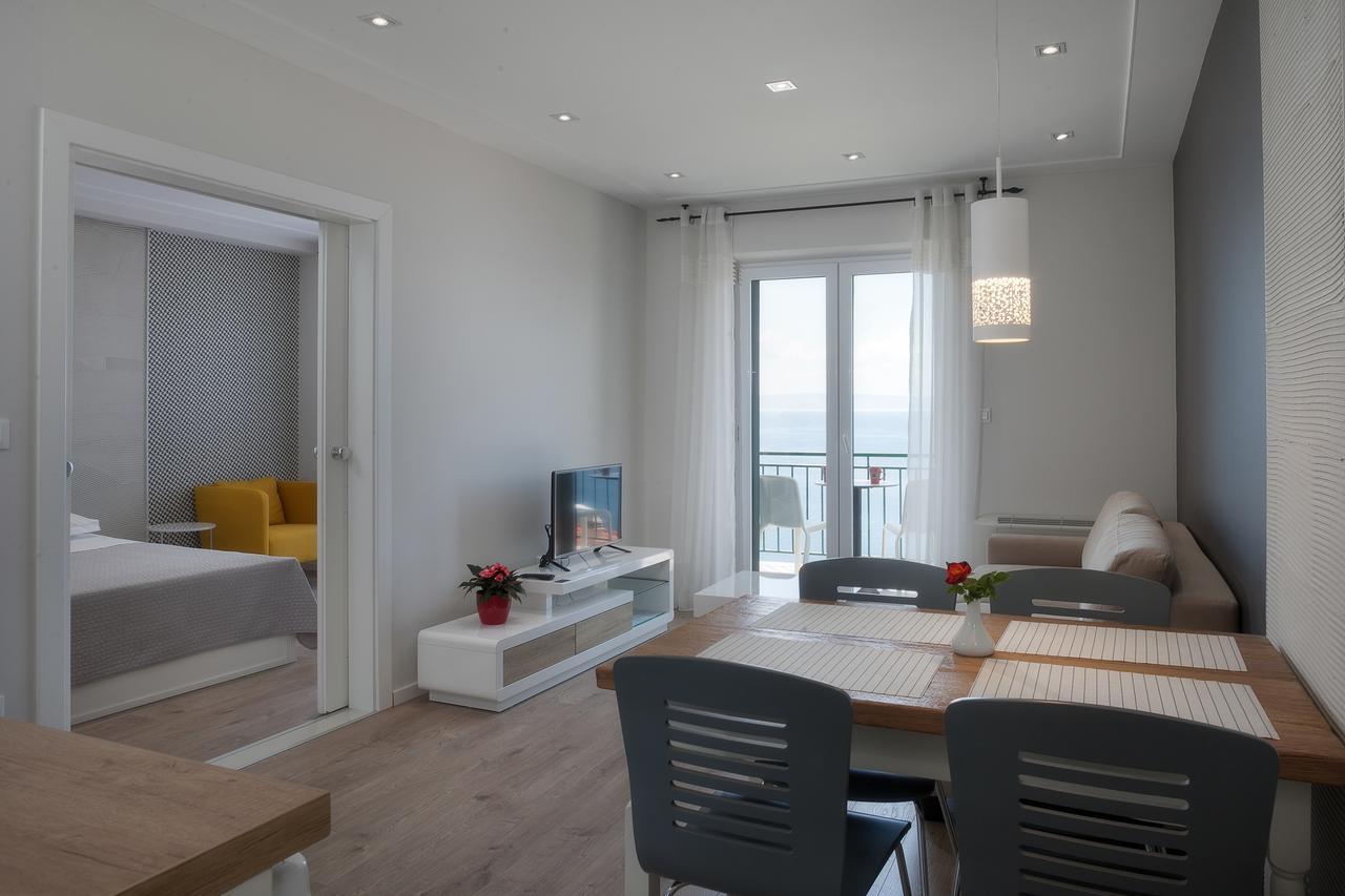 Apartments Juric Brela Exterior foto