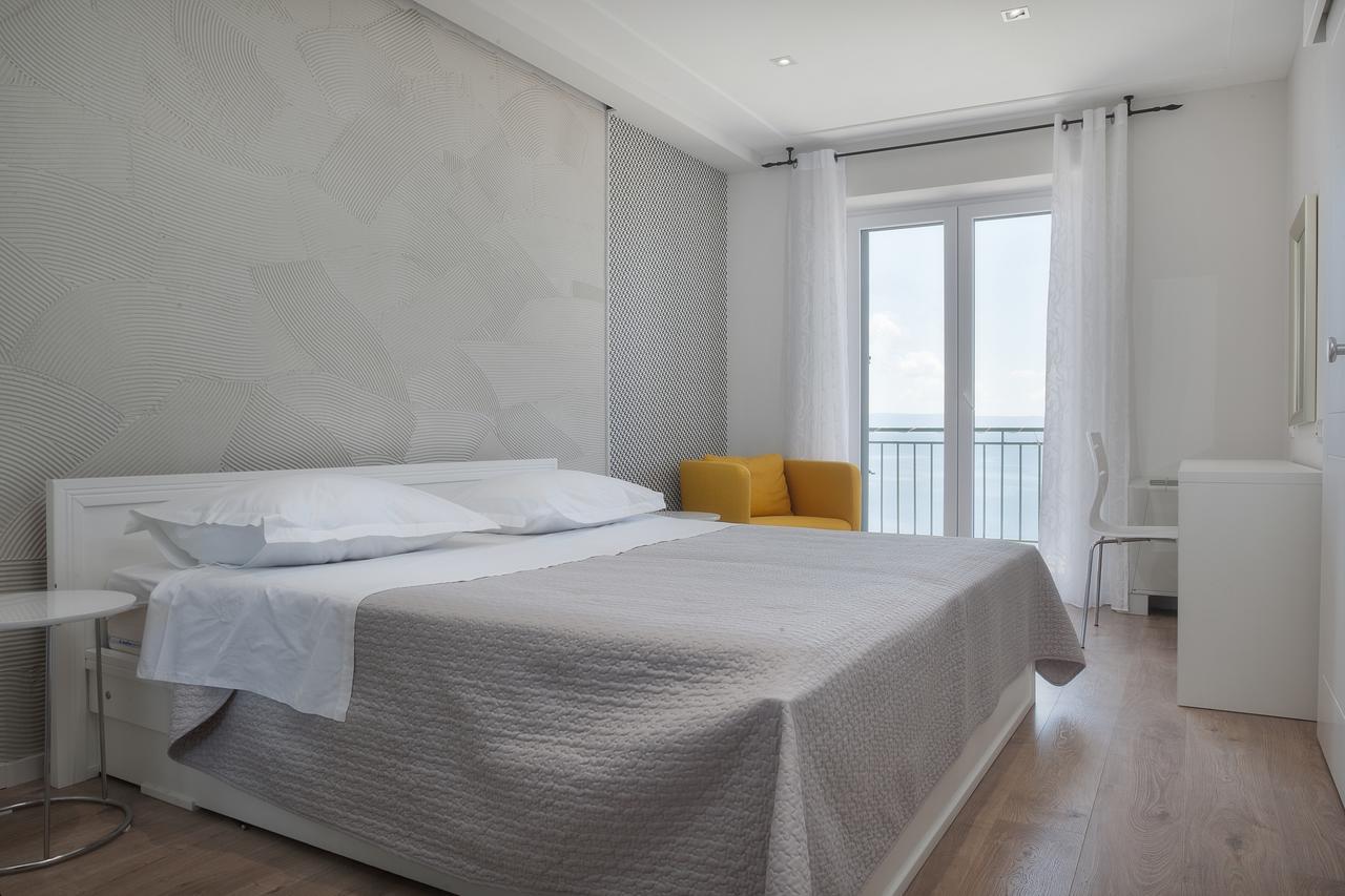 Apartments Juric Brela Exterior foto
