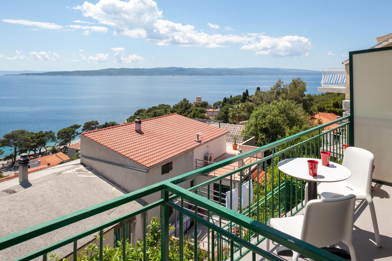 Apartments Juric Brela Exterior foto