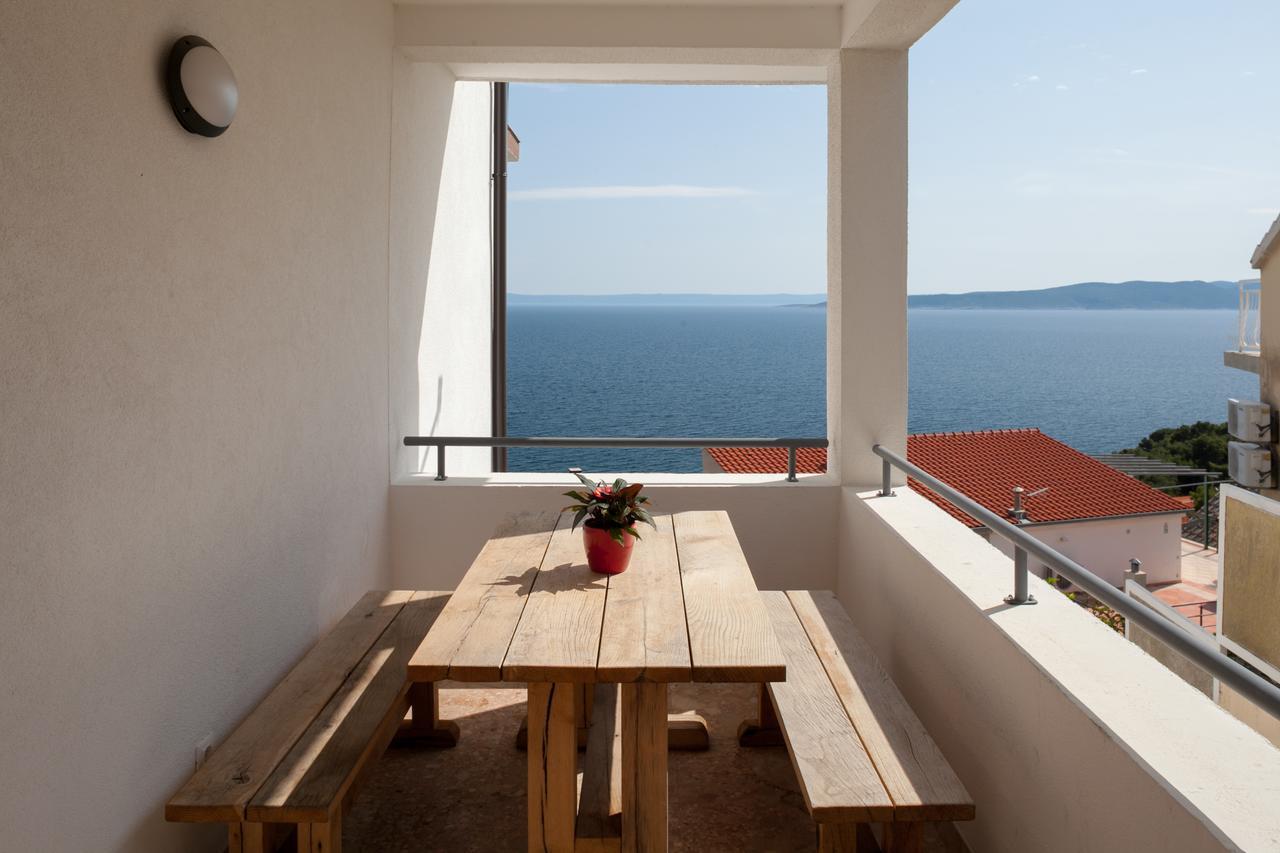 Apartments Juric Brela Exterior foto